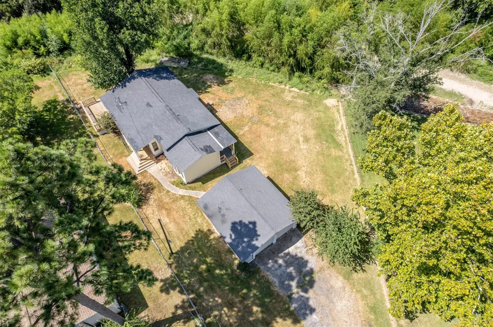 1570 Yaupon Cove Drive Onalaska, TX 77360