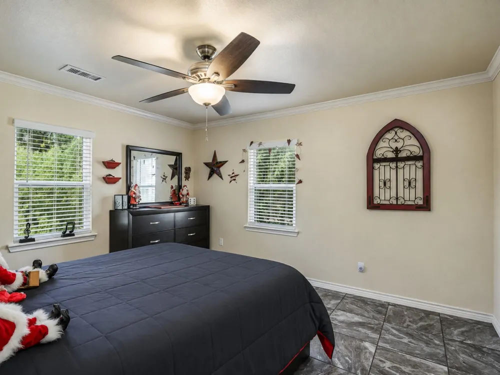 1570 Yaupon Cove Drive Onalaska, TX 77360
