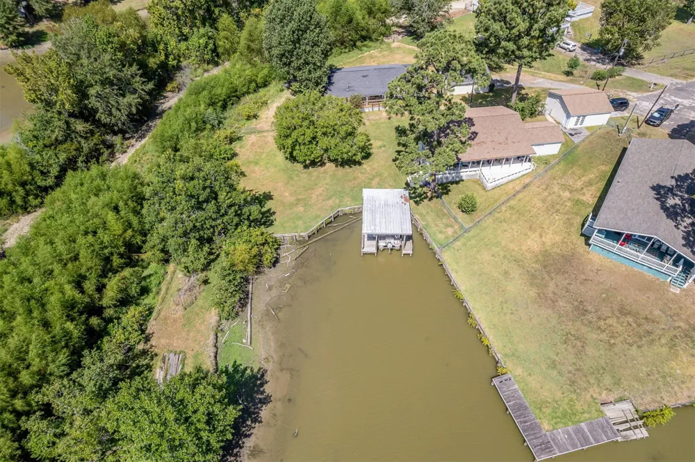 1570 Yaupon Cove Drive Onalaska, TX 77360