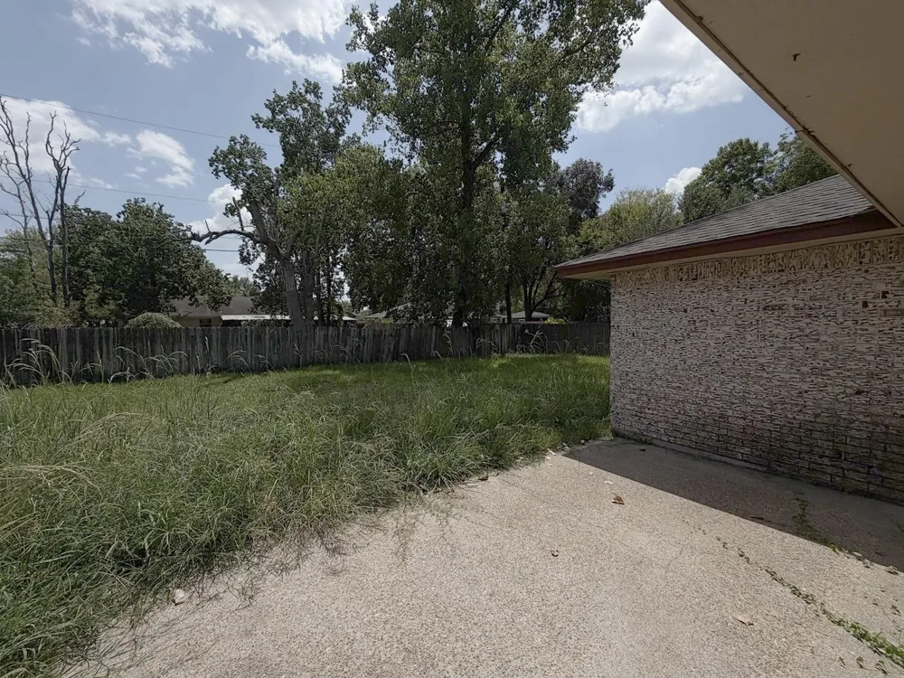 4614 27th Street Dickinson, TX 77539