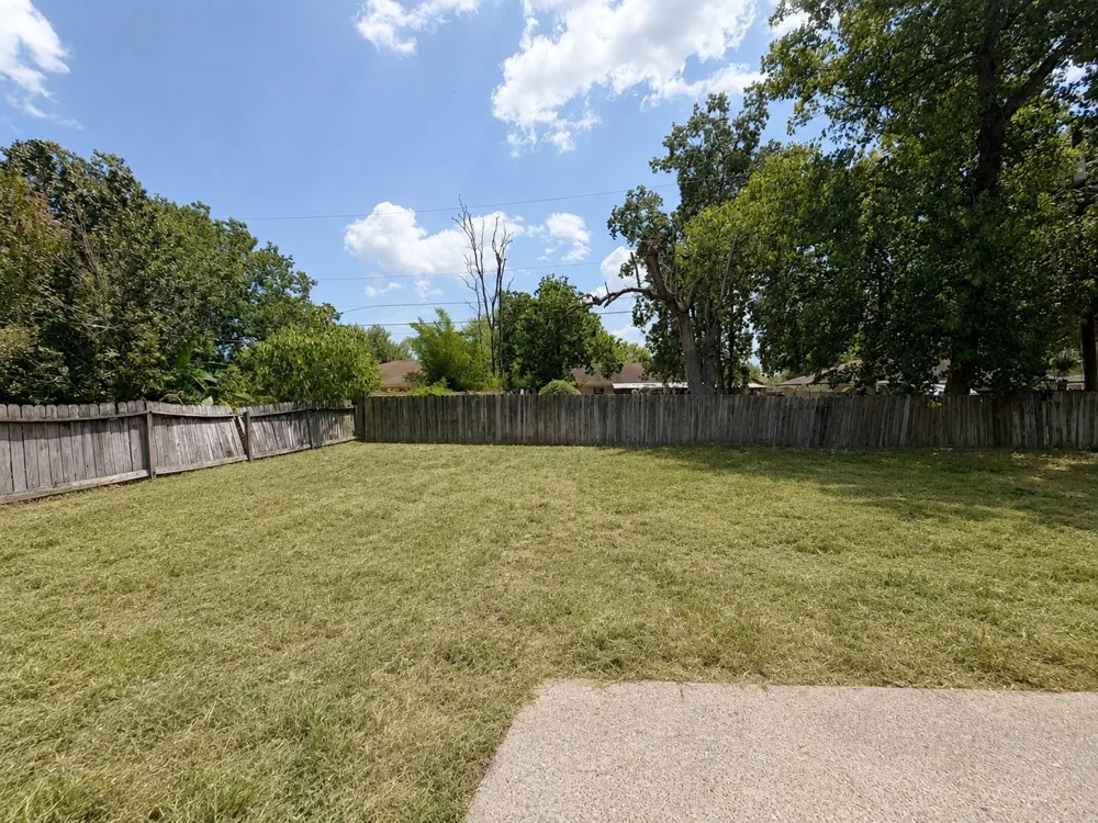 4614 27th Street Dickinson, TX 77539