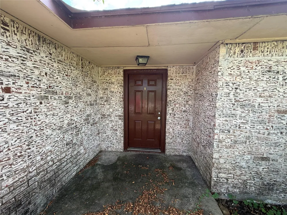 4614 27th Street Dickinson, TX 77539
