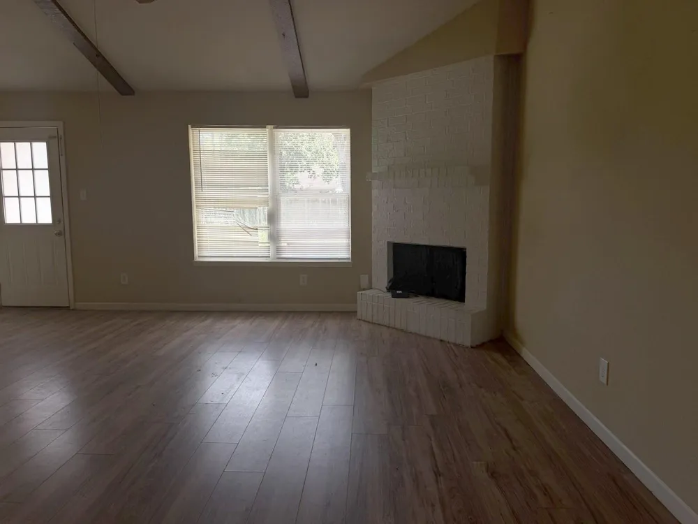 4614 27th Street Dickinson, TX 77539