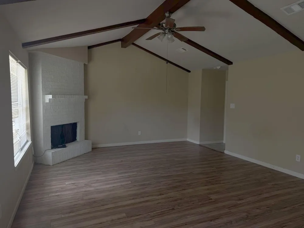 4614 27th Street Dickinson, TX 77539