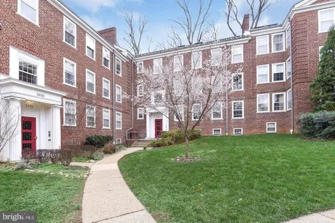 3940 LANGLEY COURT NW #C633