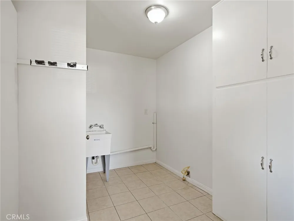 12251 Michigan Grand Terrace, CA 92313