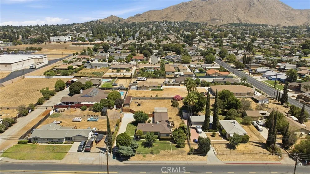 12251 Michigan Grand Terrace, CA 92313
