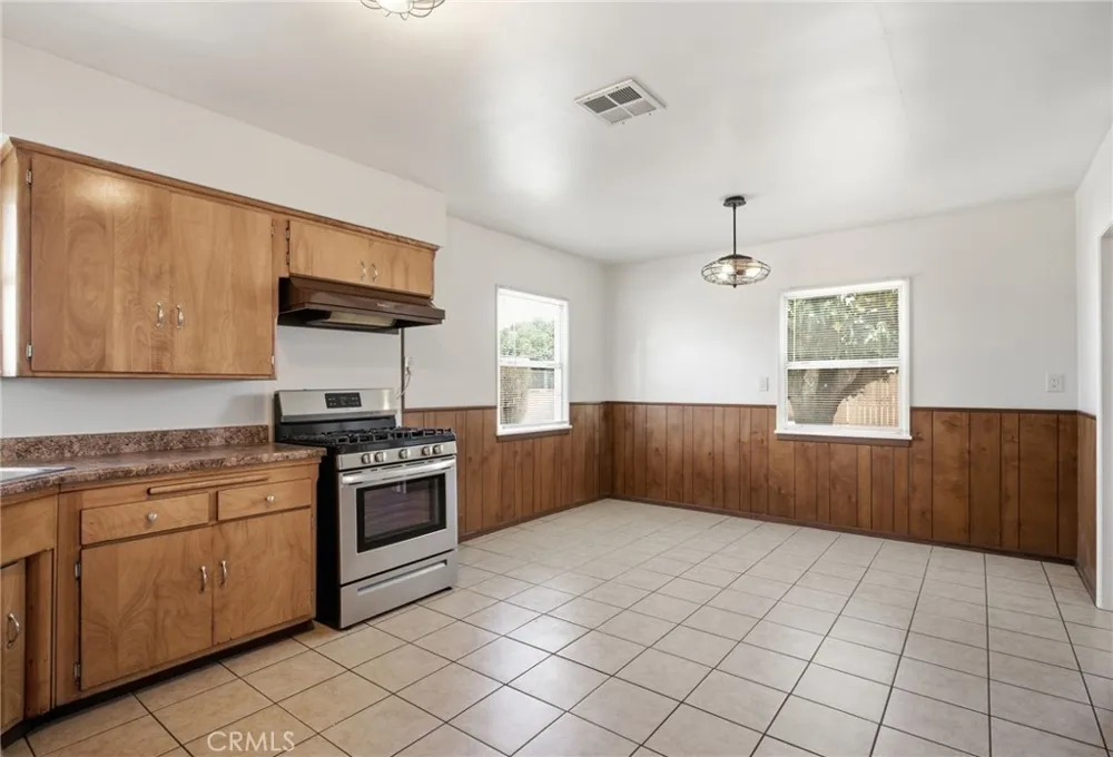 12251 Michigan Grand Terrace, CA 92313