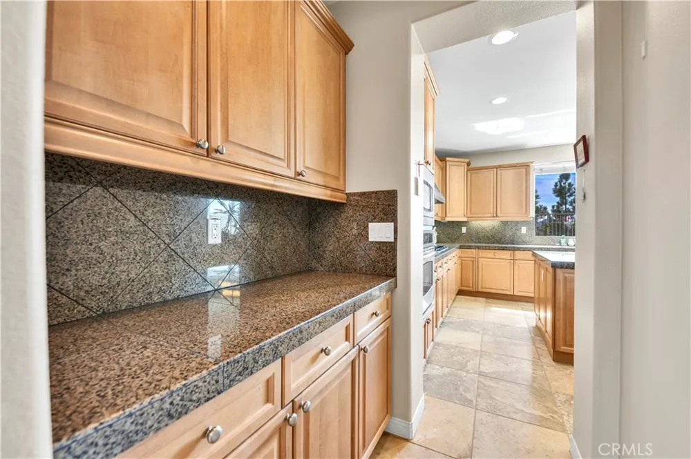 19 Plaza Lucerna Lake Elsinore, CA 92532