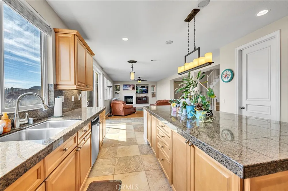 19 Plaza Lucerna Lake Elsinore, CA 92532