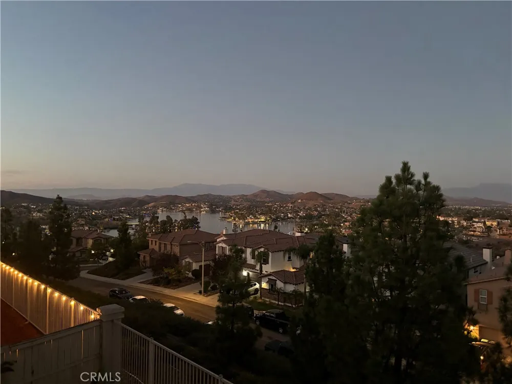 19 Plaza Lucerna Lake Elsinore, CA 92532