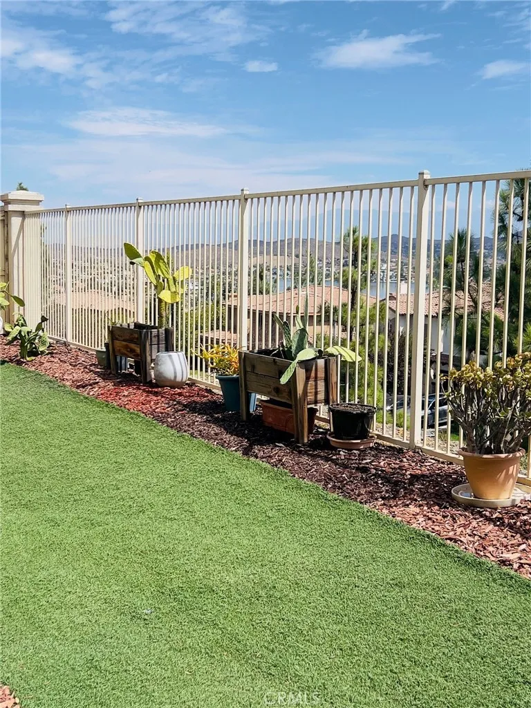 19 Plaza Lucerna Lake Elsinore, CA 92532
