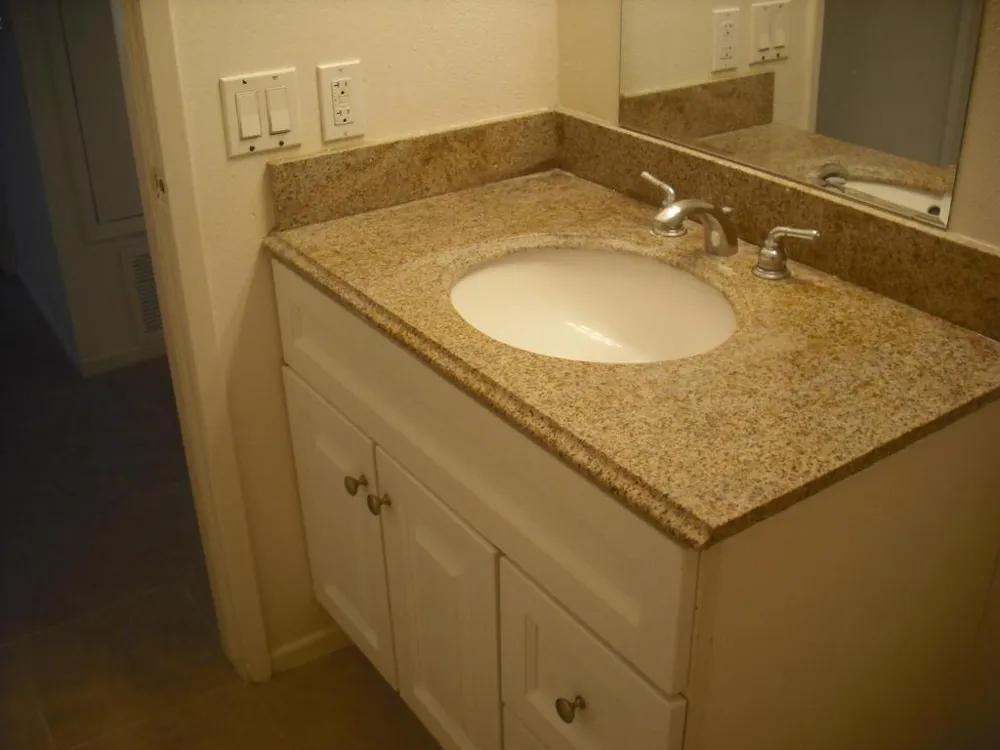 1300 Saratoga Avenue #108 Ventura, CA 93003