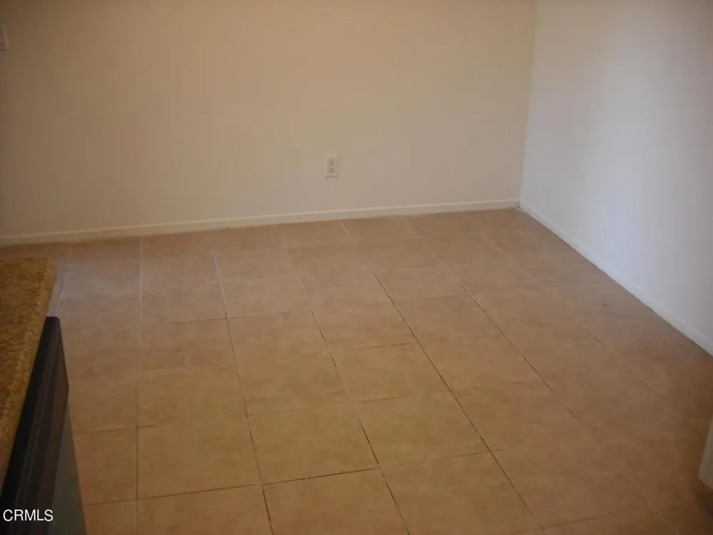 1300 Saratoga Avenue #108 Ventura, CA 93003