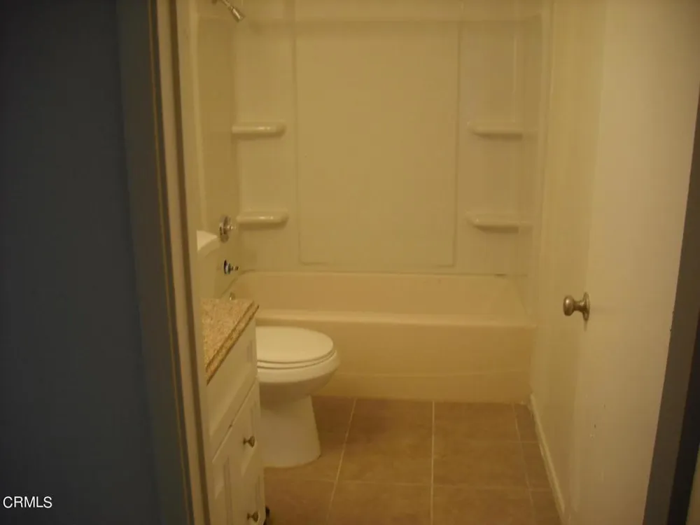 1300 Saratoga Avenue #108 Ventura, CA 93003