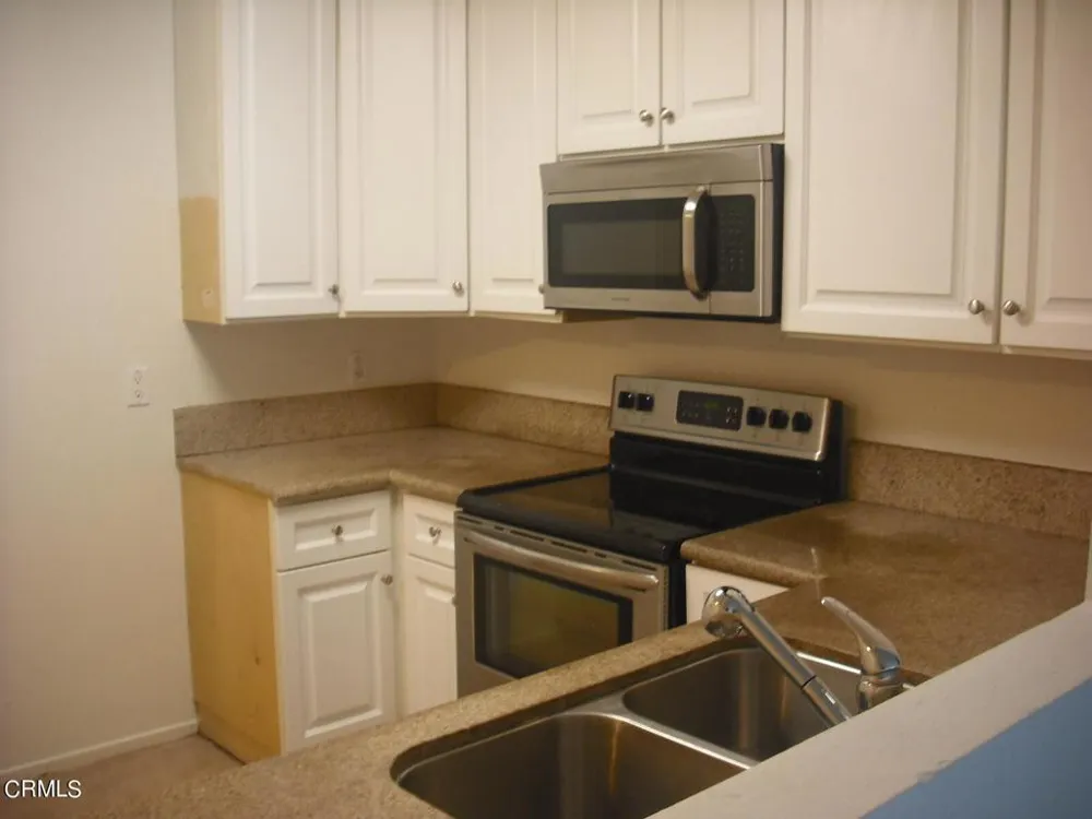 1300 Saratoga Avenue #108 Ventura, CA 93003