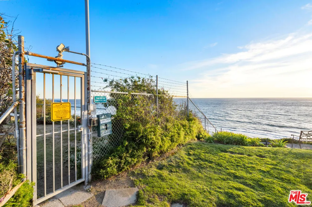 6801 Seawatch Lane Malibu, CA 90265