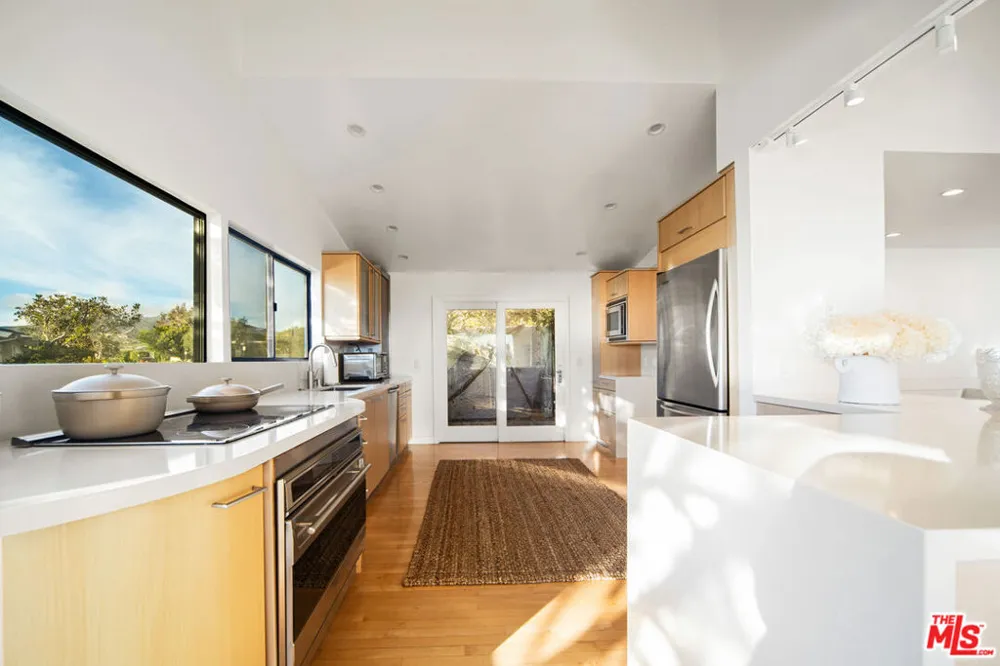 6801 Seawatch Lane Malibu, CA 90265