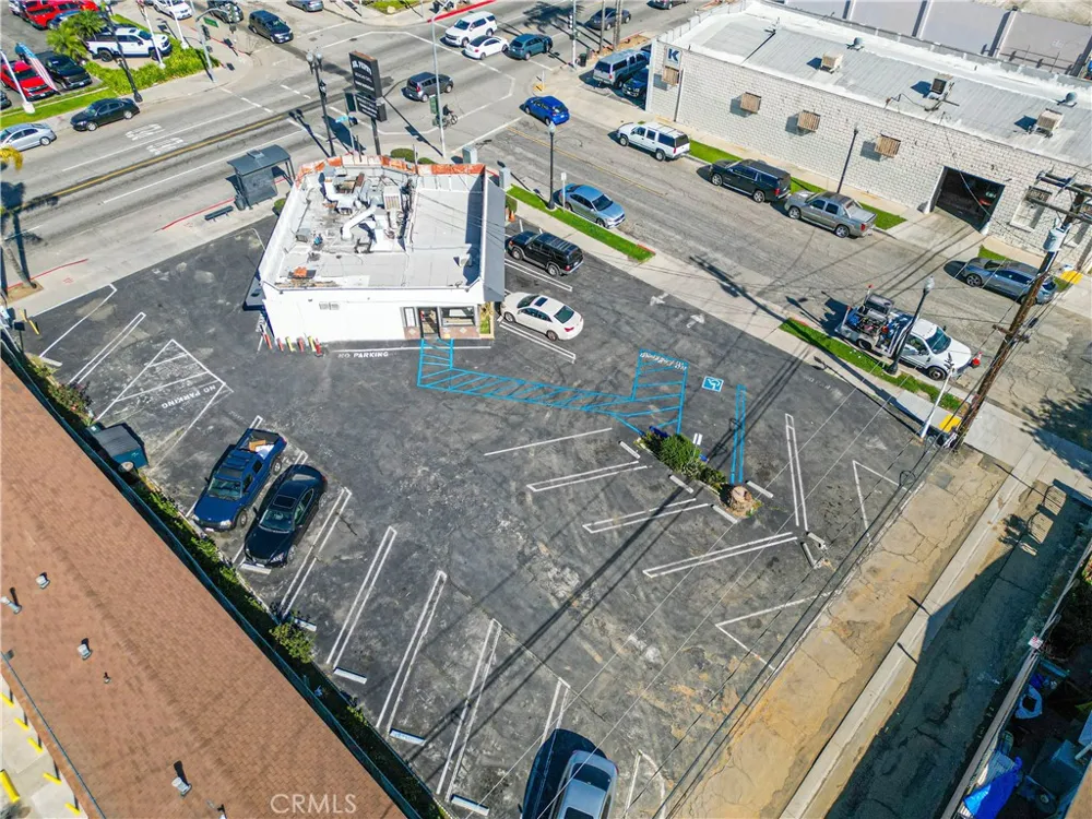 201 W W Whittier Montebello, CA 90640