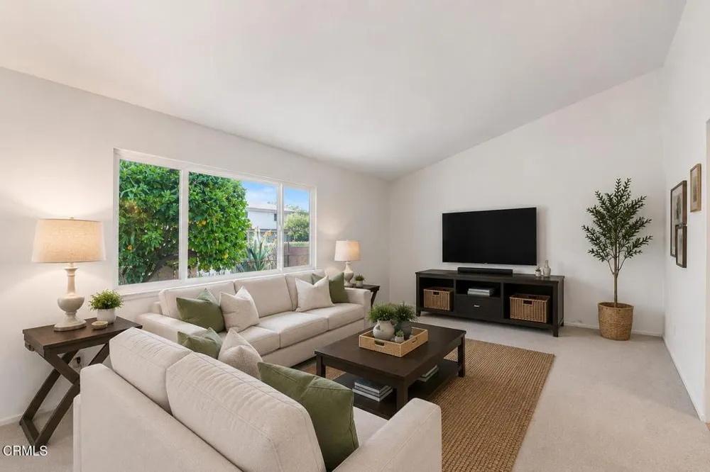 1559 Habra Court Camarillo, CA 93010