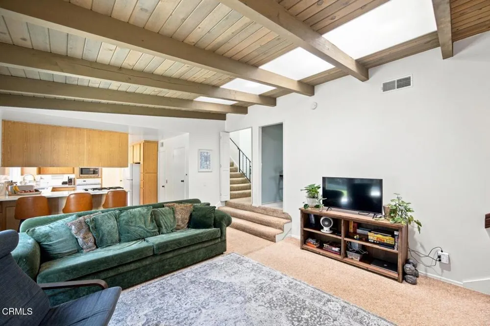 1559 Habra Court Camarillo, CA 93010