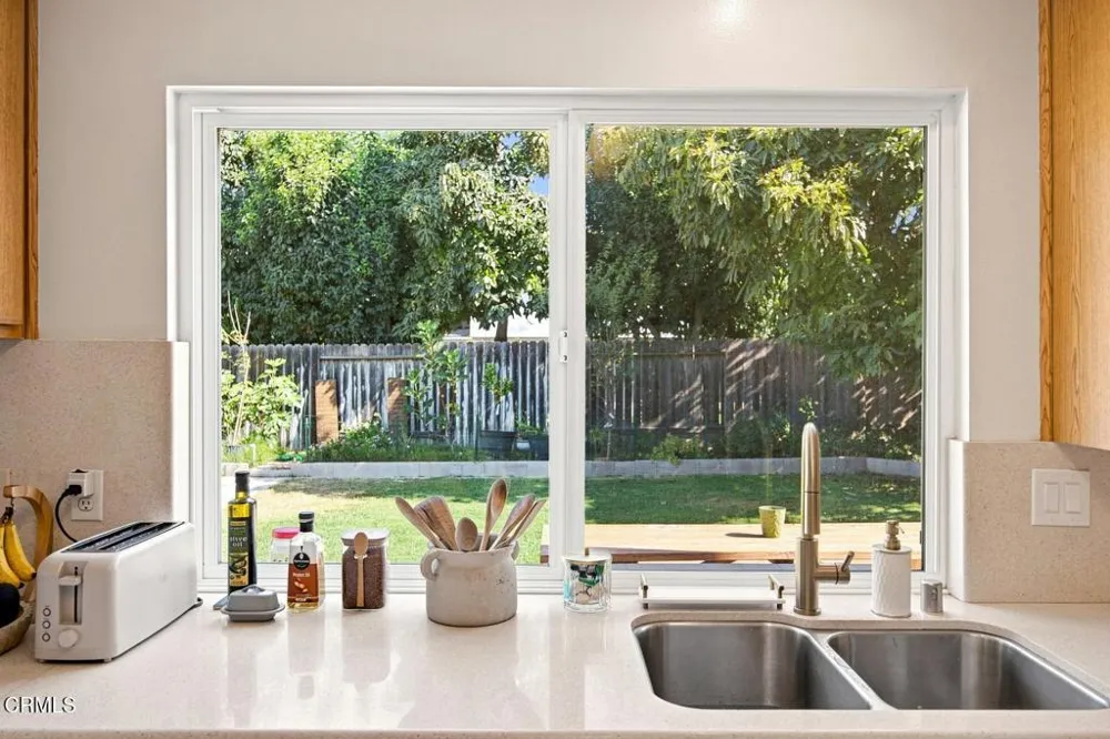 1559 Habra Court Camarillo, CA 93010
