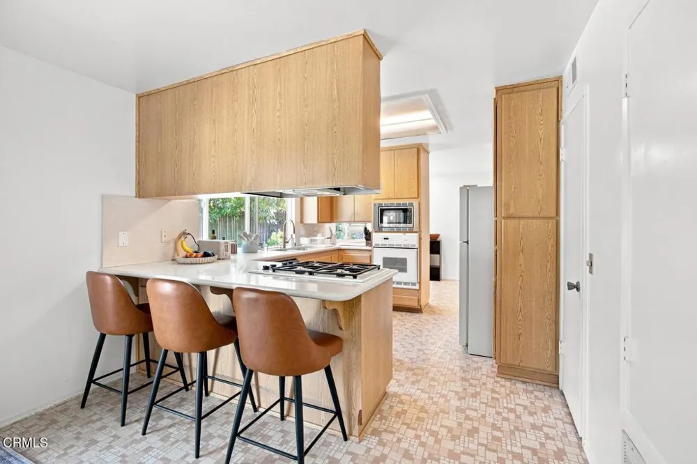 1559 Habra Court Camarillo, CA 93010