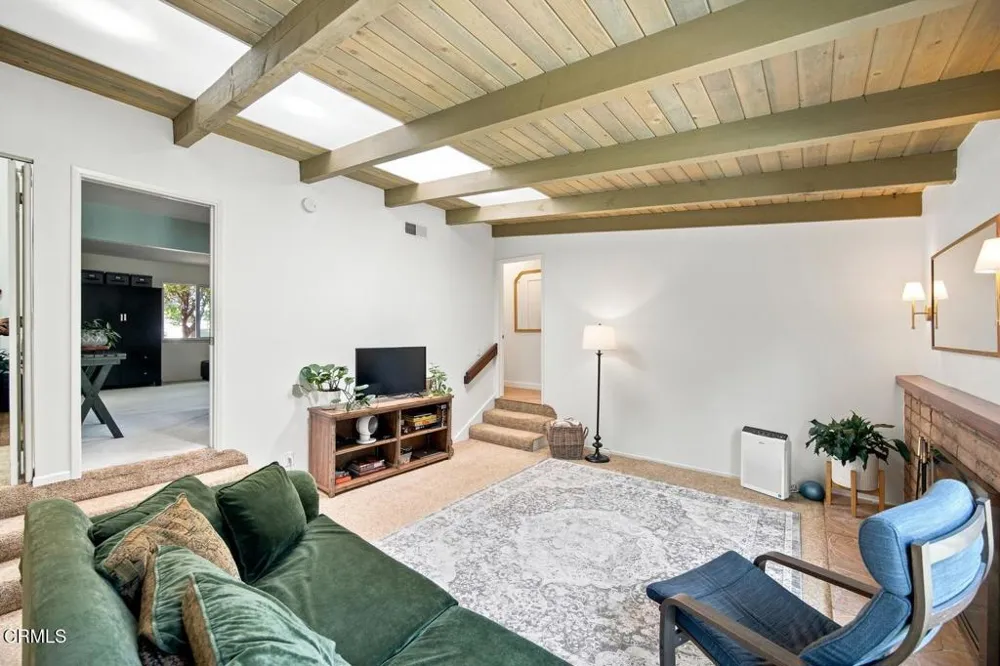 1559 Habra Court Camarillo, CA 93010