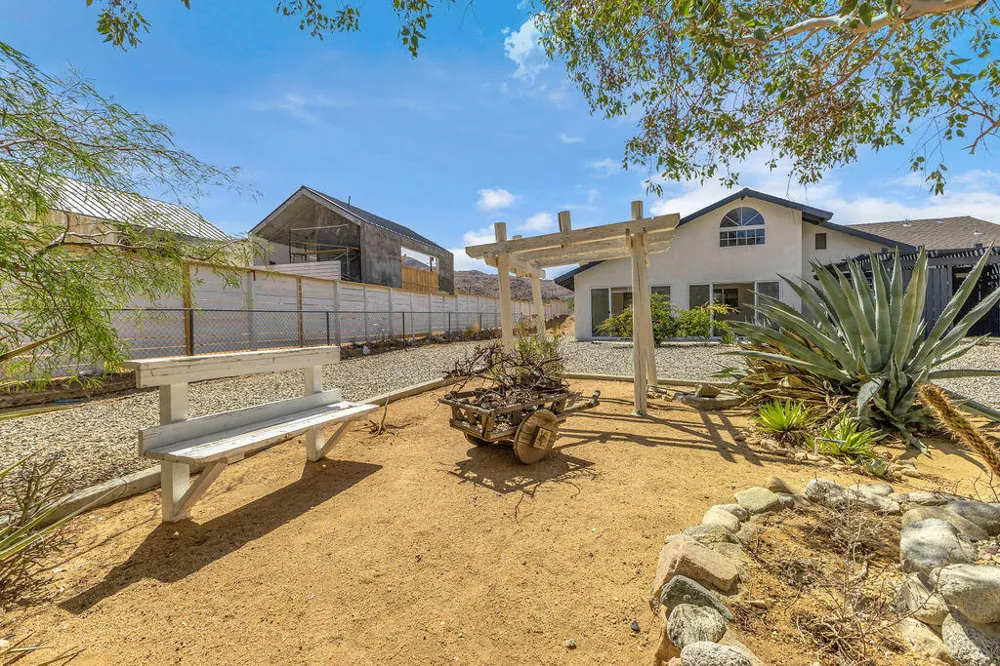 7815 Sunset Road Joshua Tree, CA 92252
