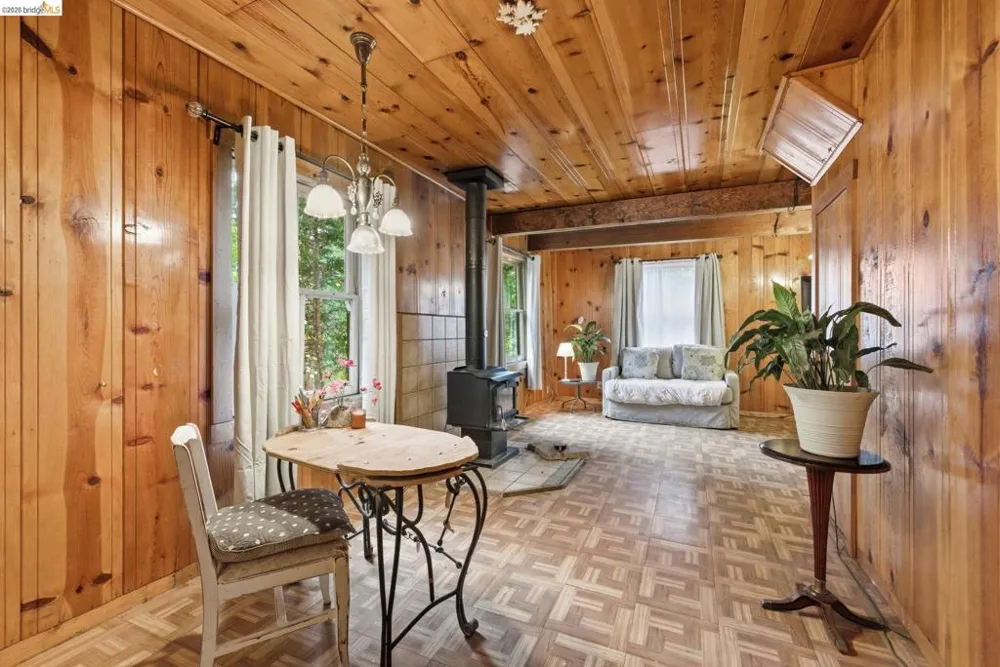 24249 Sugar Pine Rd Mi Wuk Village, CA 95346