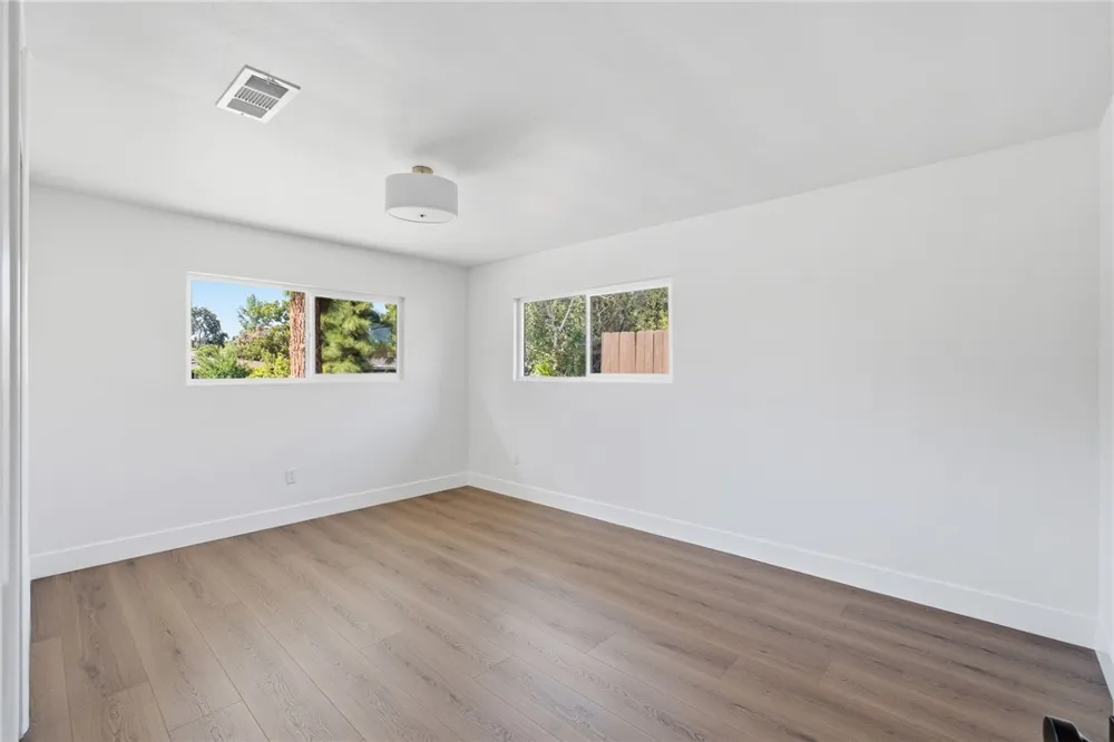 958 Fairway Bakersfield, CA 93309