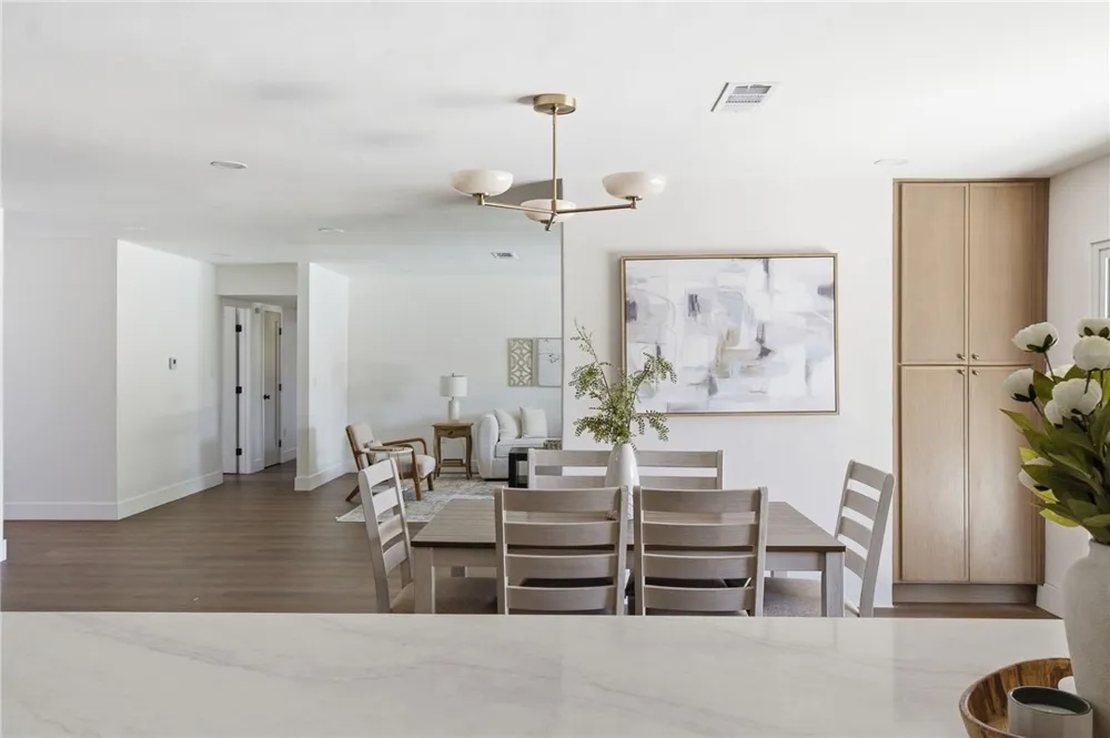 958 Fairway Bakersfield, CA 93309