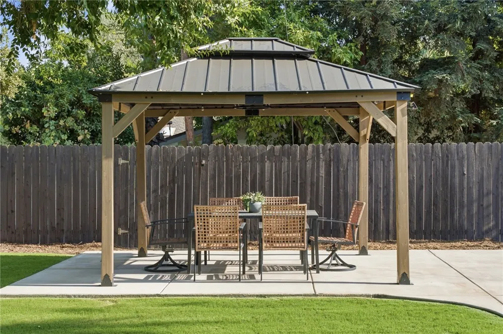 958 Fairway Bakersfield, CA 93309