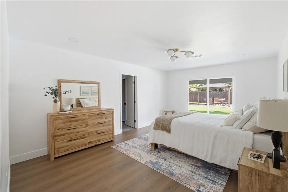 958 Fairway Bakersfield, CA 93309