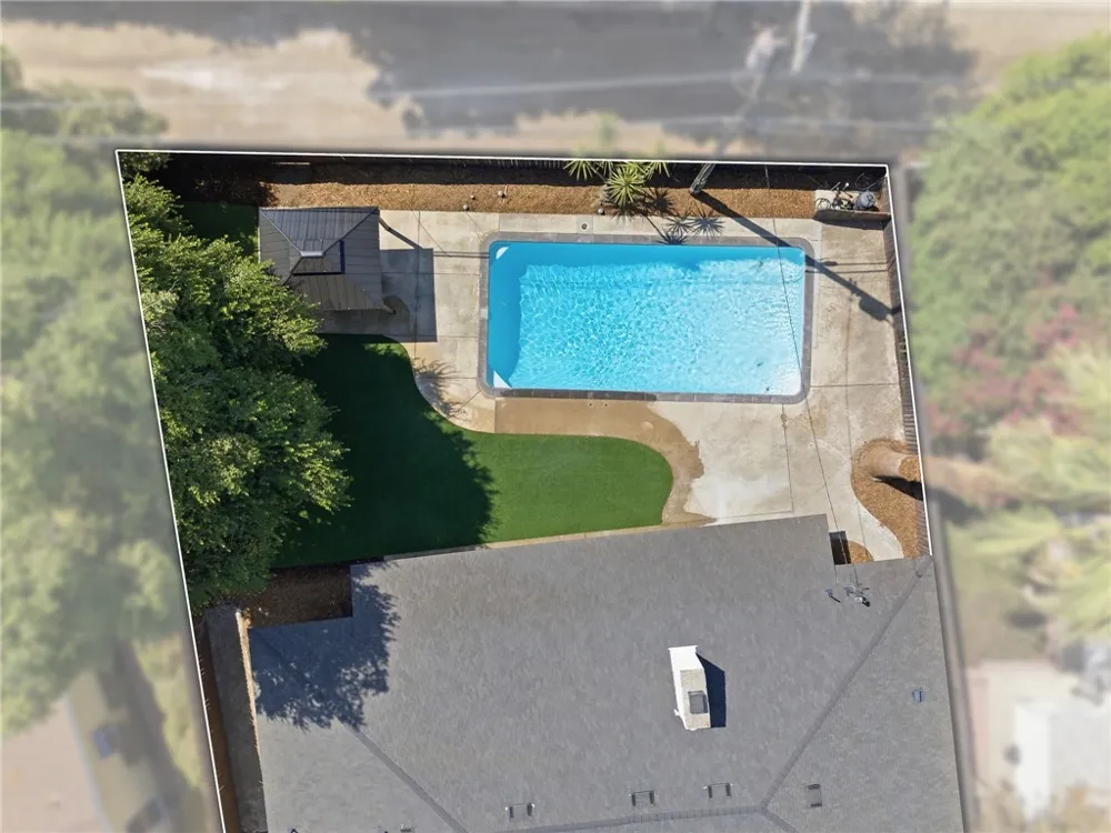 958 Fairway Bakersfield, CA 93309