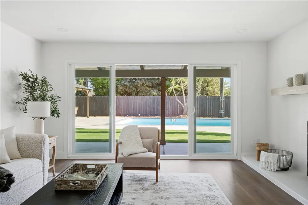958 Fairway Bakersfield, CA 93309