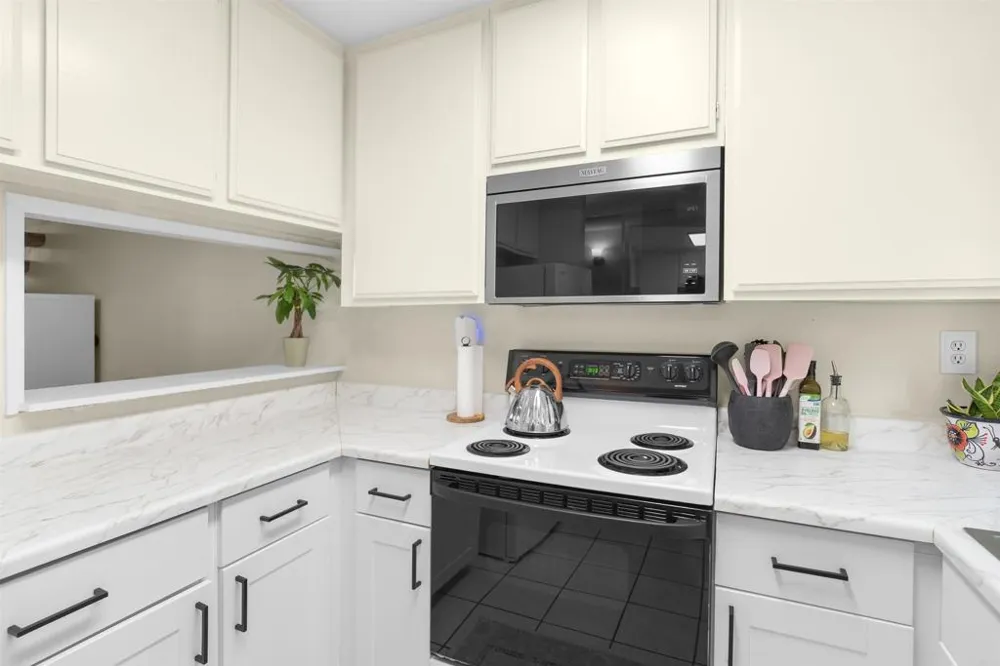 7940 University Avenue #22 La Mesa, CA 91942