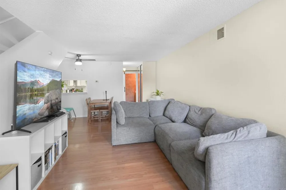 7940 University Avenue #22 La Mesa, CA 91942