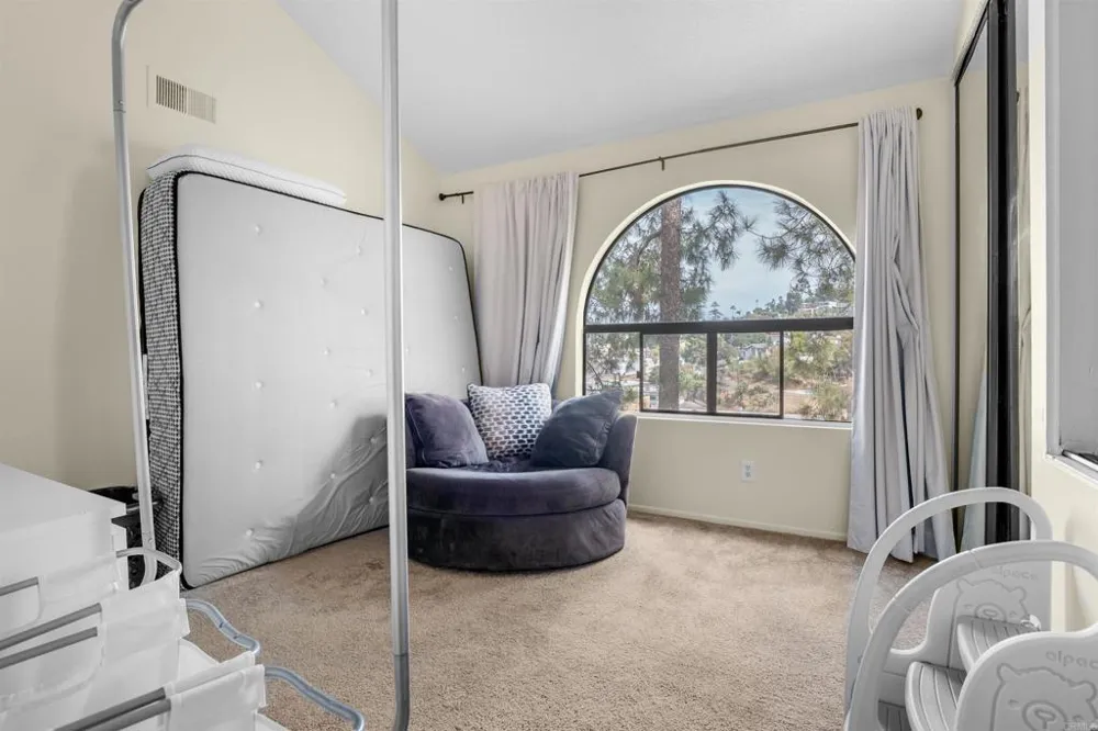 7940 University Avenue #22 La Mesa, CA 91942