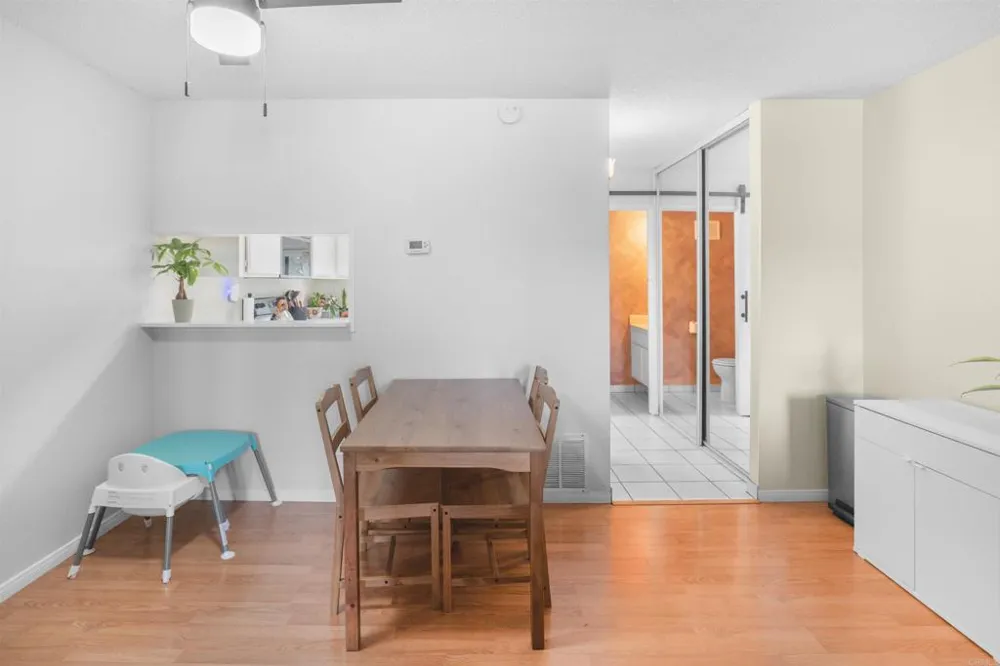 7940 University Avenue #22 La Mesa, CA 91942