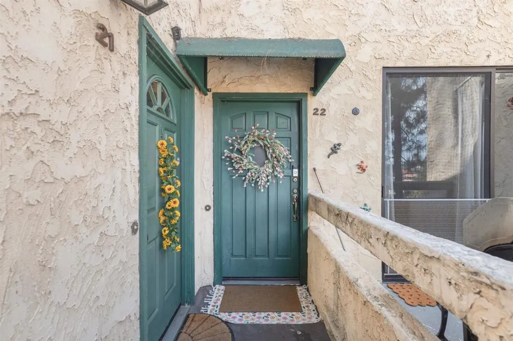 7940 University Avenue #22 La Mesa, CA 91942