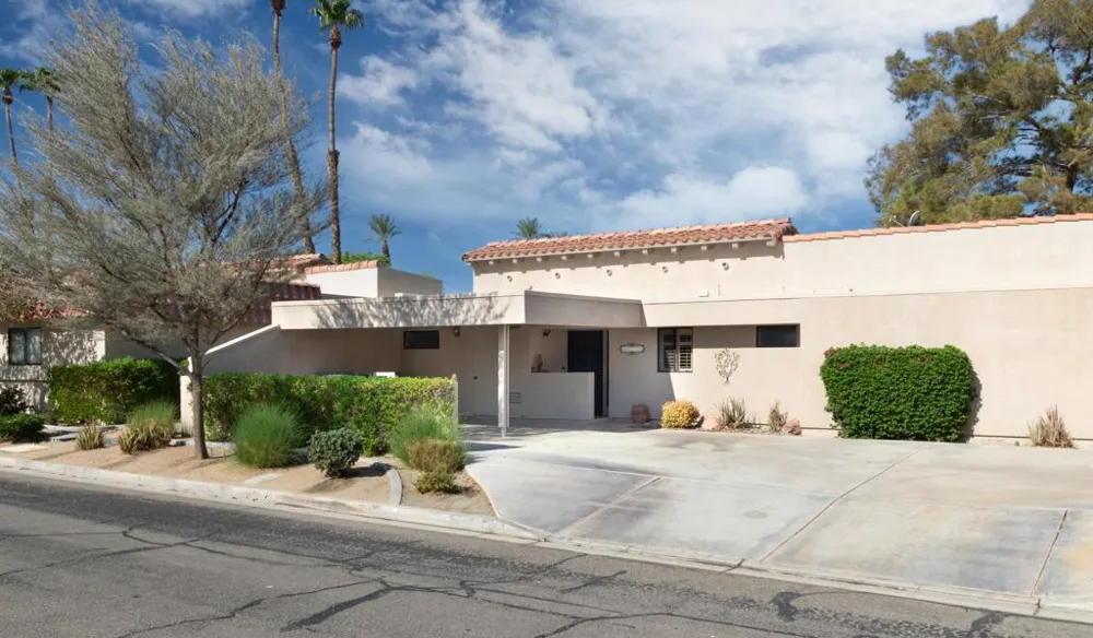 40729 Preston Trail Palm Desert, CA 92211