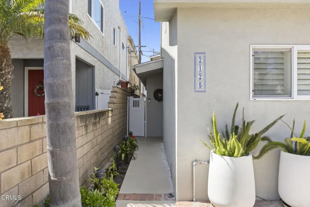 2125 Piru Avenue Oxnard, CA 93035