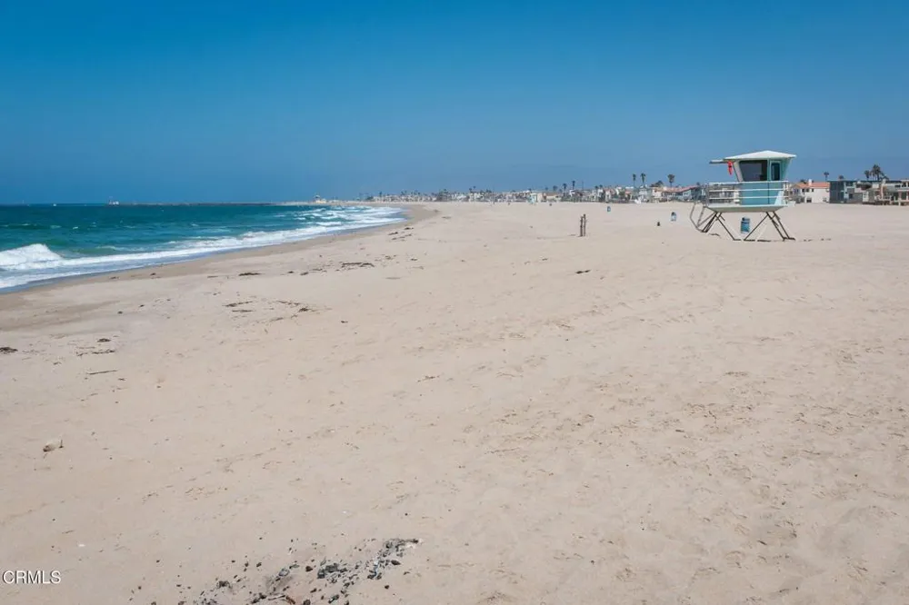 2125 Piru Avenue Oxnard, CA 93035