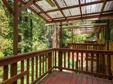 5 Pope Road La Honda, CA 94020