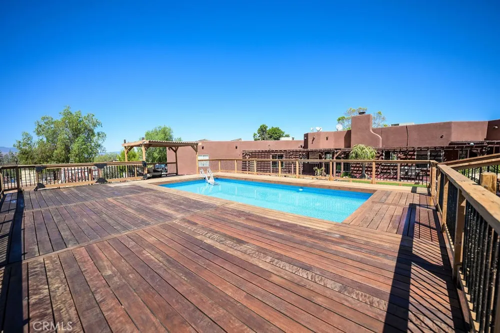 19217 Idaleona Perris, CA 92570