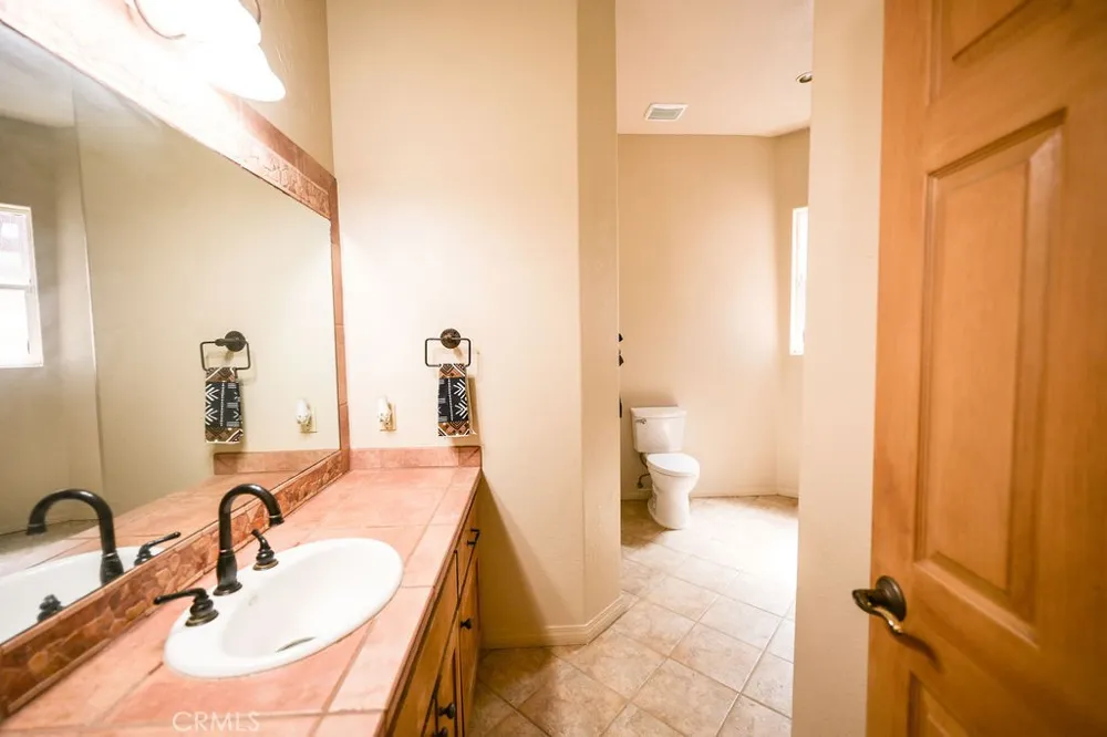19217 Idaleona Perris, CA 92570