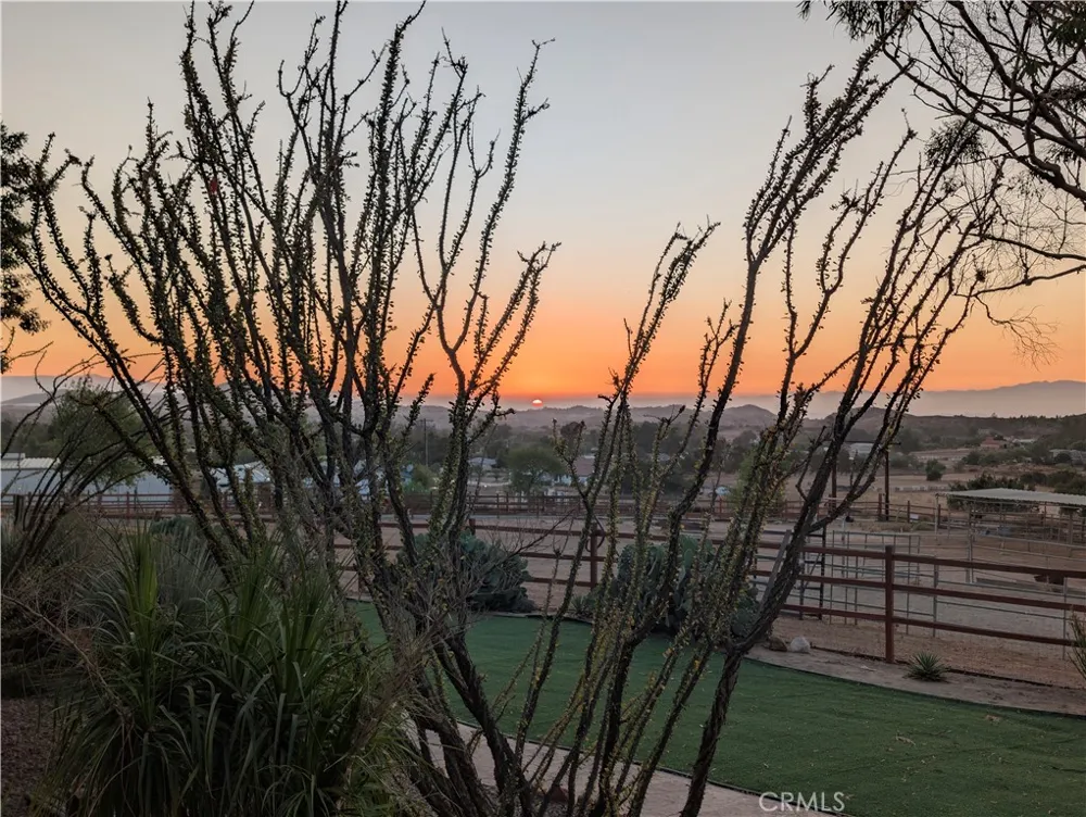 19217 Idaleona Perris, CA 92570