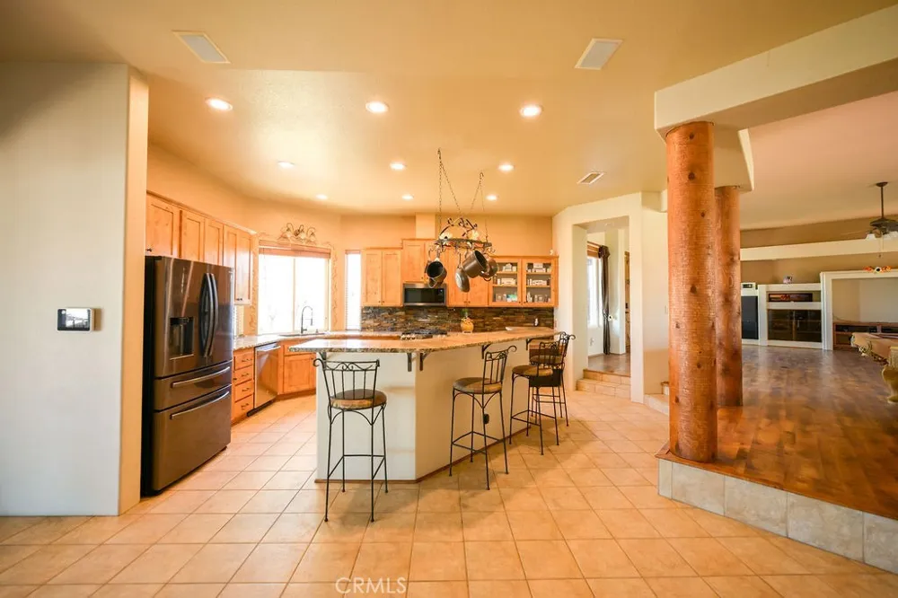 19217 Idaleona Perris, CA 92570