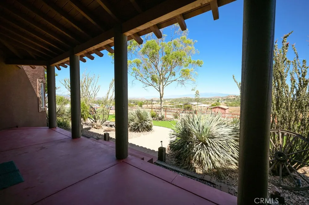19217 Idaleona Perris, CA 92570